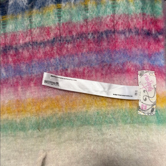 Free people throw blanket - Picture 3 of 5